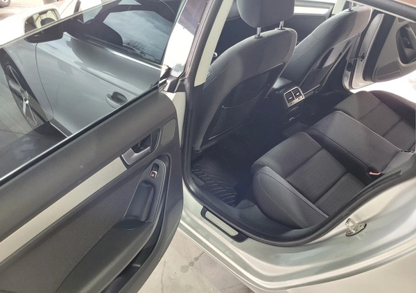 Audi A5 cena 53900 przebieg: 245000, rok produkcji 2012 z Głuchołazy małe 301
